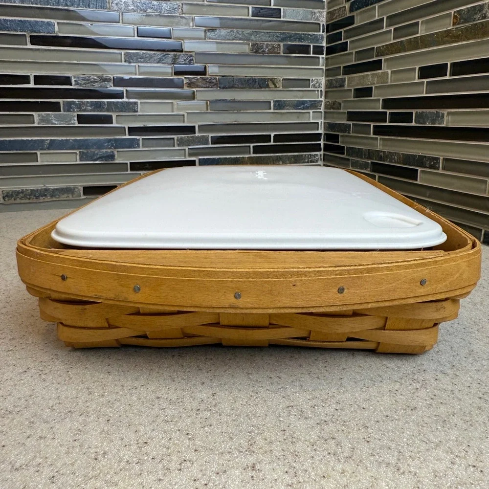 Longaberger 2005 Rectangular Serving Basket w/ Divided Protector & Lid 16.5